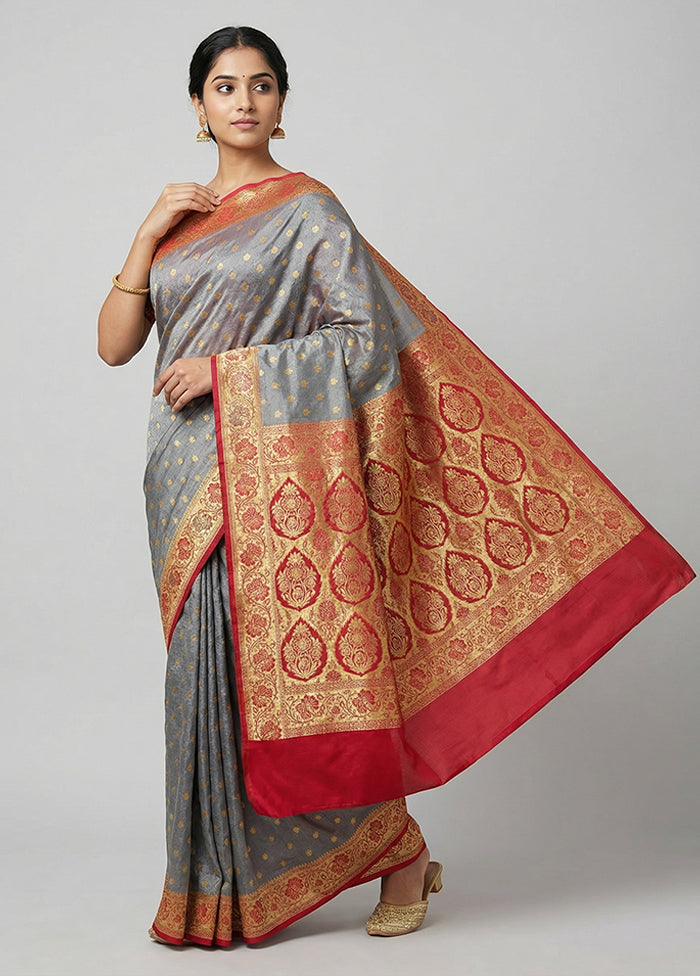 Grey Tanchoi Silk Saree With Blouse Piece