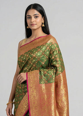 Maroon Tanchoi Silk Saree With Blouse Piece