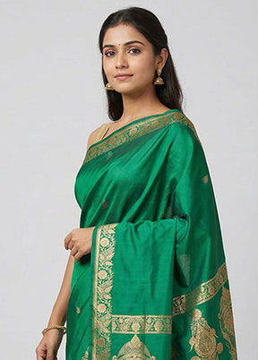 Green Banarasi Silk Saree With Blouse Piece