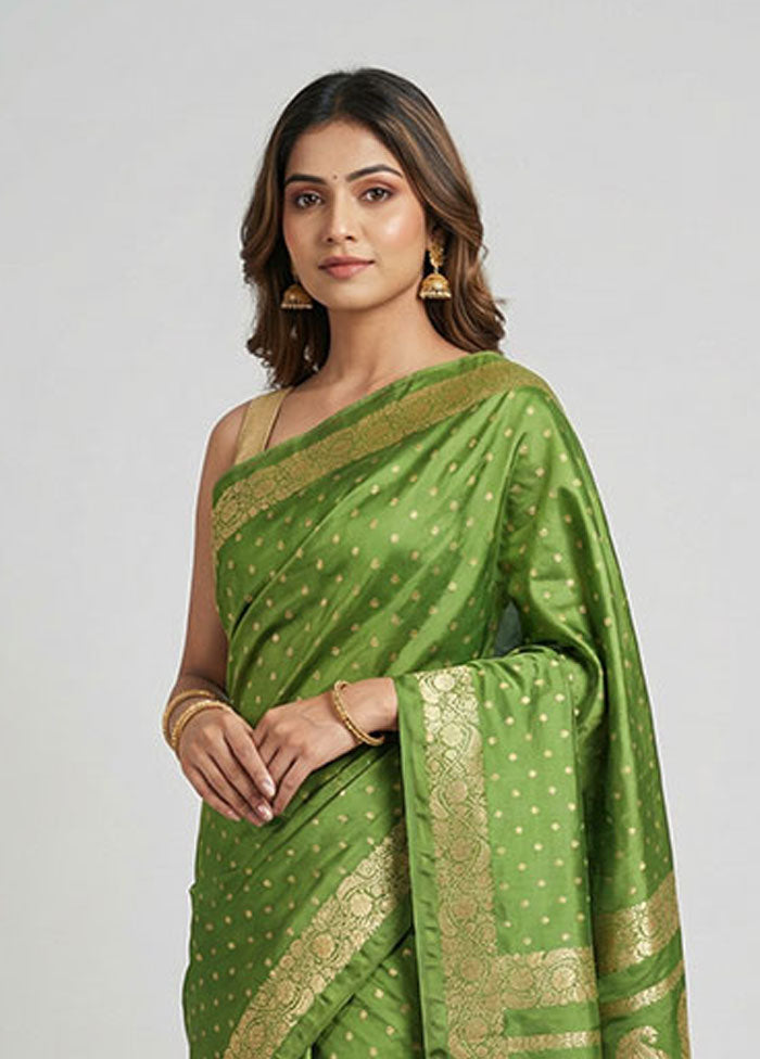 Green Handloom Banarasi Pure Silk Saree With Blouse Piece