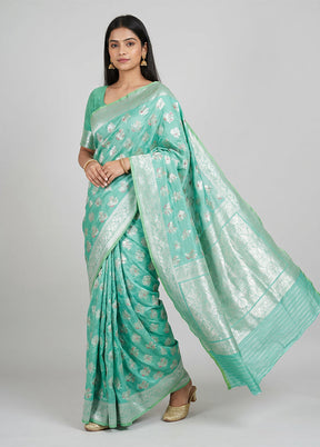 Green Uppada Silk Saree With Blouse Piece