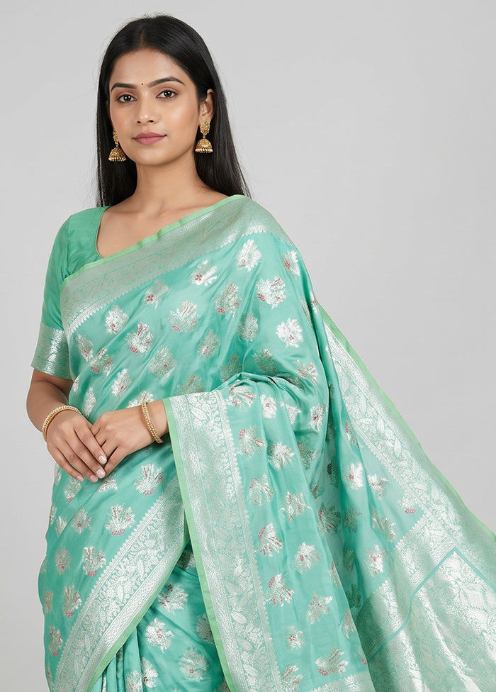 Green Uppada Silk Saree With Blouse Piece