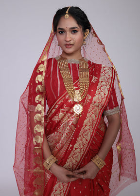 Red Handloom Banarasi Pure Silk Saree With Blouse Piece