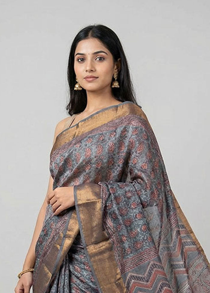 Grey Handloom Tussar Pure Silk Saree With Blouse Piece