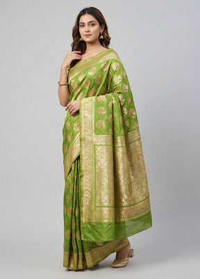 Green Uppada Silk Saree With Blouse Piece