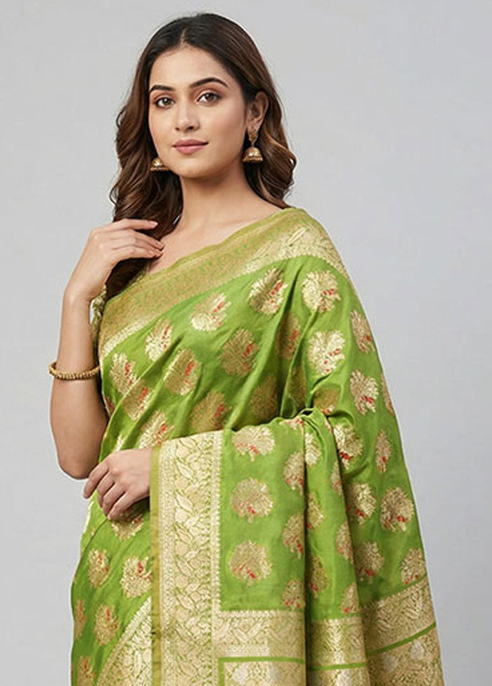 Green Uppada Silk Saree With Blouse Piece