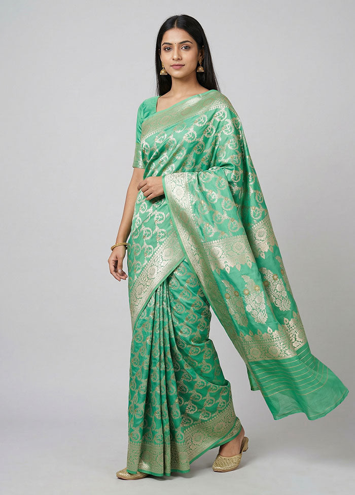 Blue Uppada Silk Saree With Blouse Piece