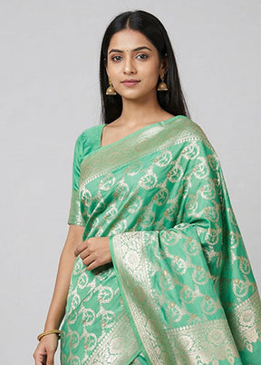 Blue Uppada Silk Saree With Blouse Piece