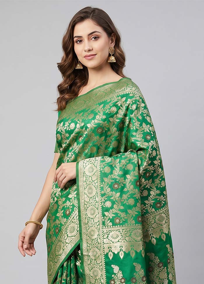 Green Uppada Silk Saree With Blouse Piece