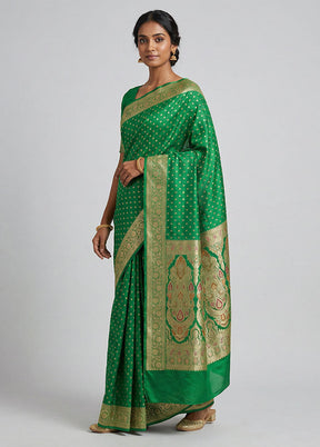 Green Handloom Banarasi Pure Silk Saree With Blouse Piece
