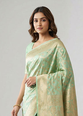 Blue Handloom Banarasi Pure Silk Saree With Blouse Piece