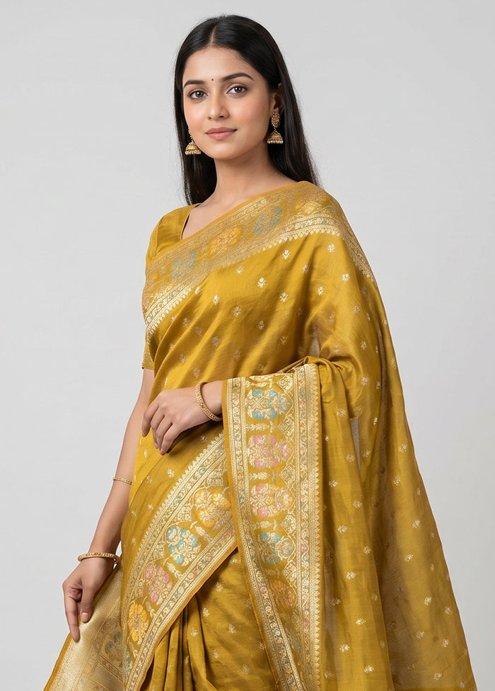 Green Dupion Silk Saree With Blouse Piece