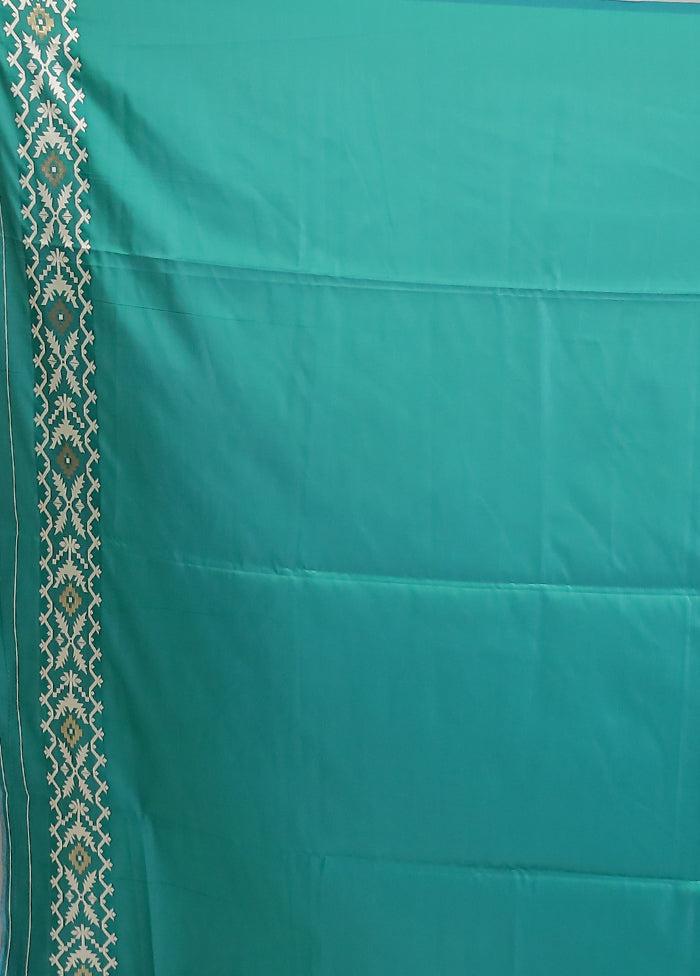 Green Dupion Silk Saree With Blouse Piece
