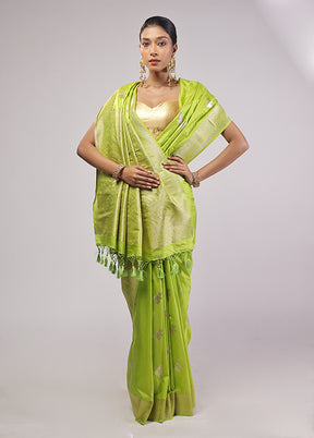Green Dupion Silk Saree With Blouse Piece