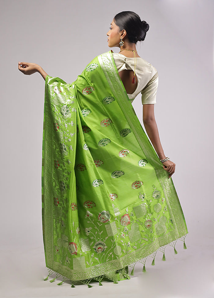 Green Dupion Silk Saree With Blouse Piece