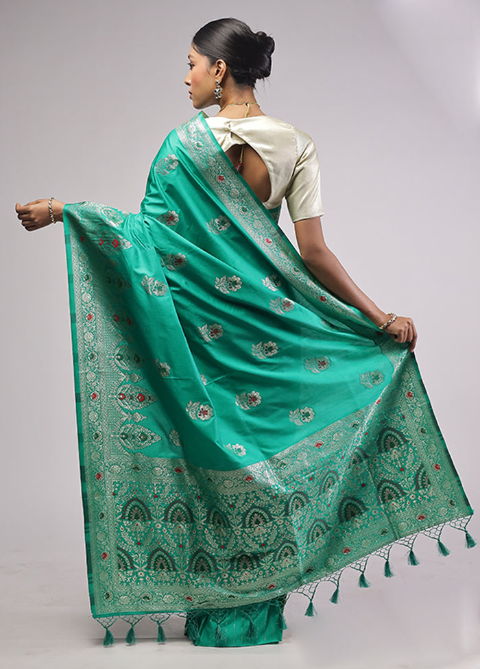 Green Dupion Silk Saree With Blouse Piece