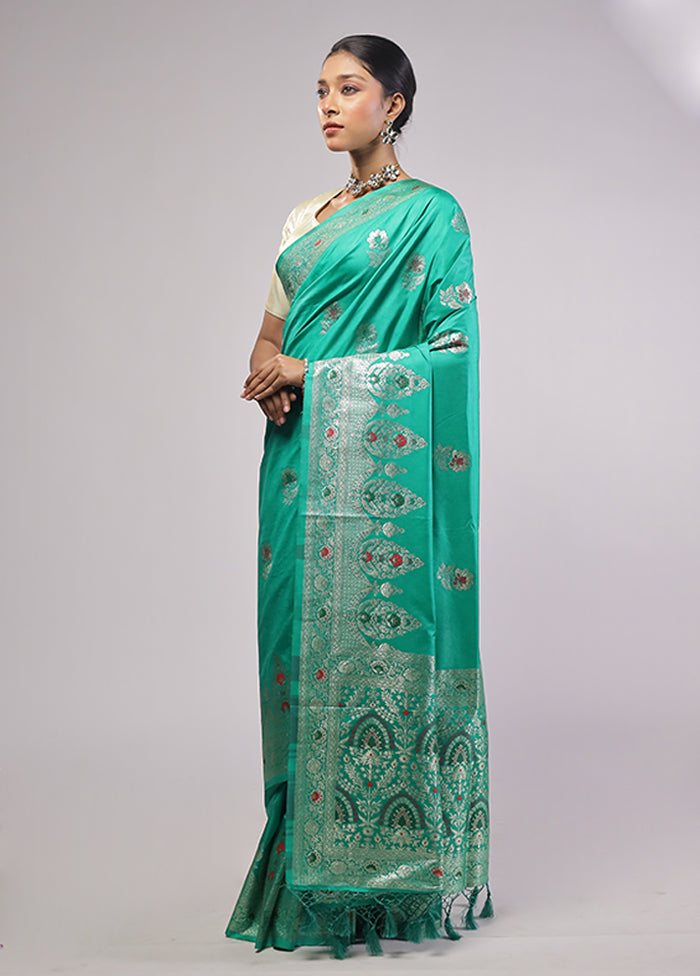 Green Dupion Silk Saree With Blouse Piece