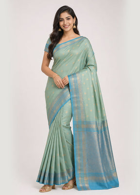Green Handloom Kanjivaram Pure Silk Saree With Blouse Piece