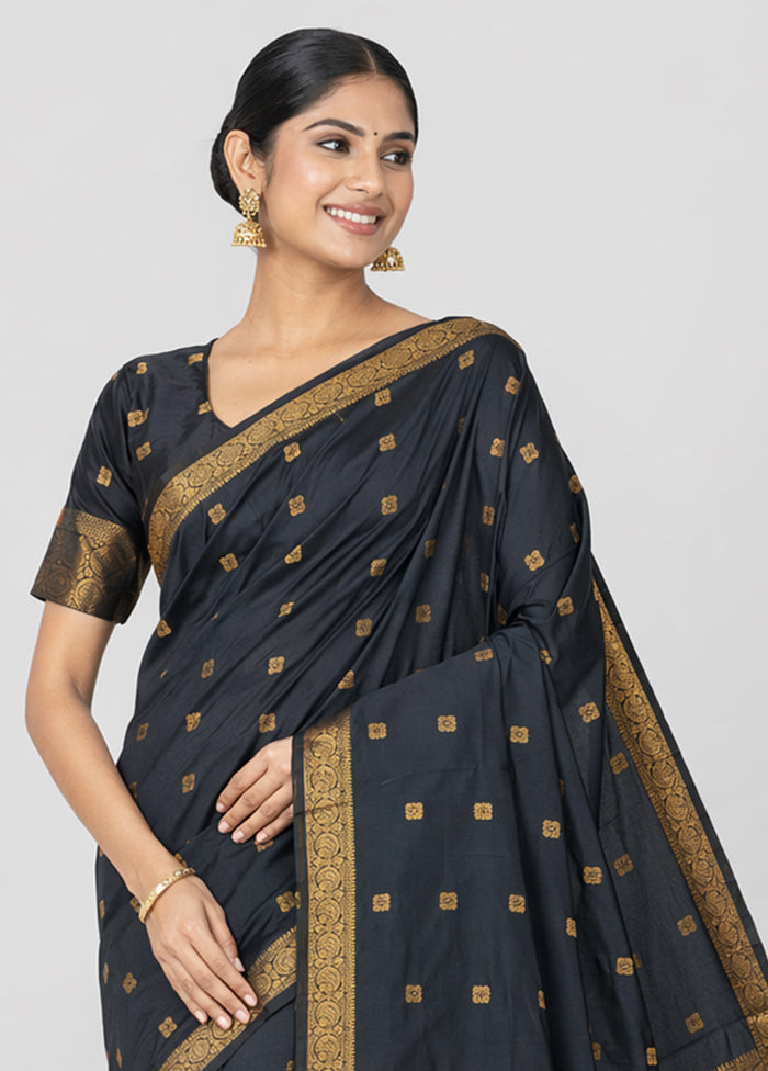 Black Handloom Kanjivaram Pure Silk Saree With Blouse Piece