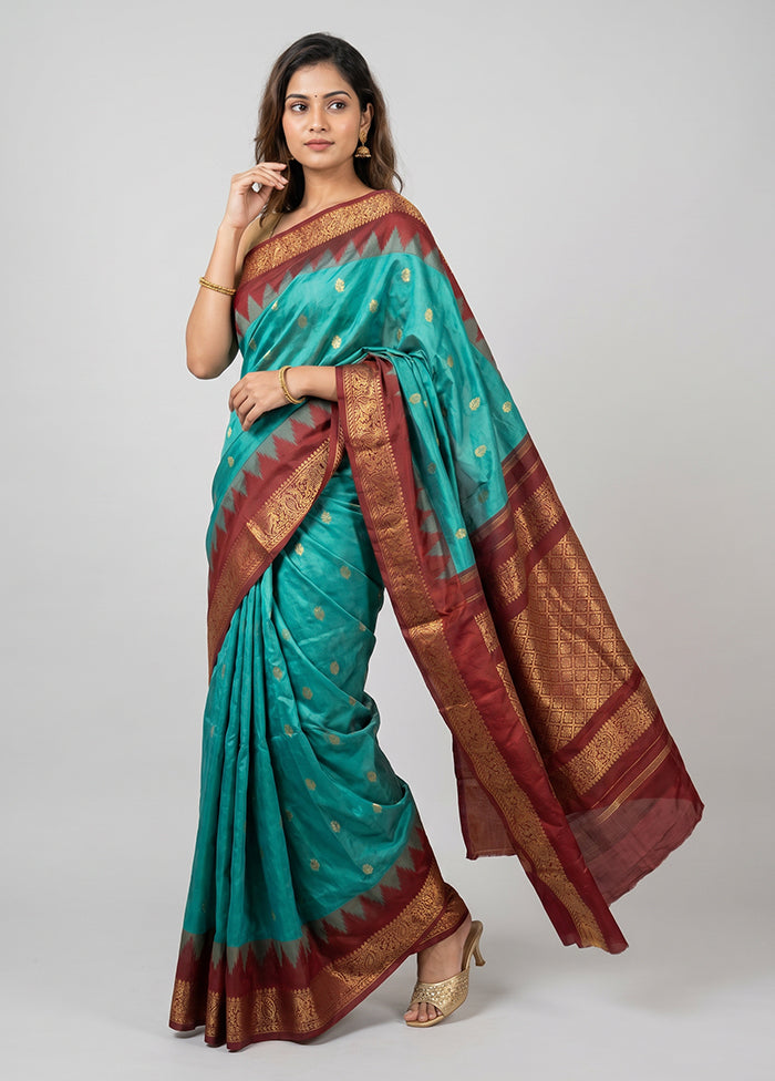 Green Kanjivaram Silk Saree With Blouse Piece