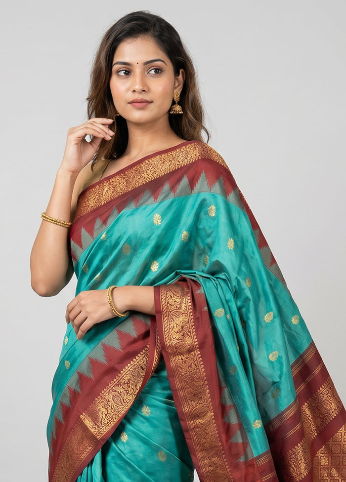 Green Kanjivaram Silk Saree With Blouse Piece