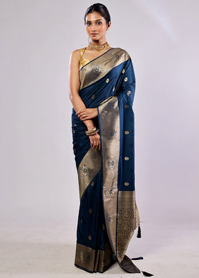 Blue Katan Silk Saree With Blouse Piece
