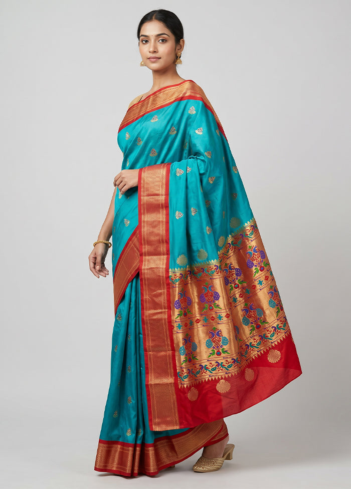 Green Handloom Kanchipuram Pure Silk Saree With Blouse Piece