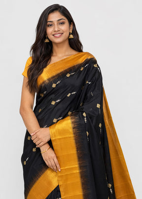 Black Handloom Kanchipuram Pure Silk Saree With Blouse Piece