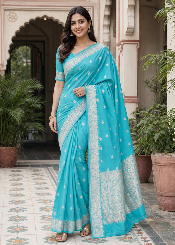 Green Katan Silk Saree With Blouse Piece