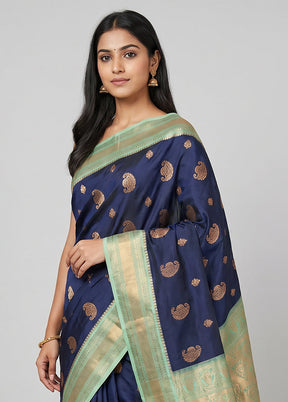 Green Gadwal Silk Saree Without Blouse Piece