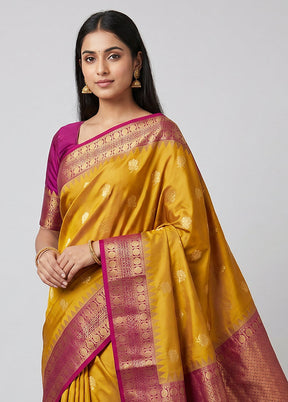 Yellow Gadwal Silk Saree Without Blouse Piece