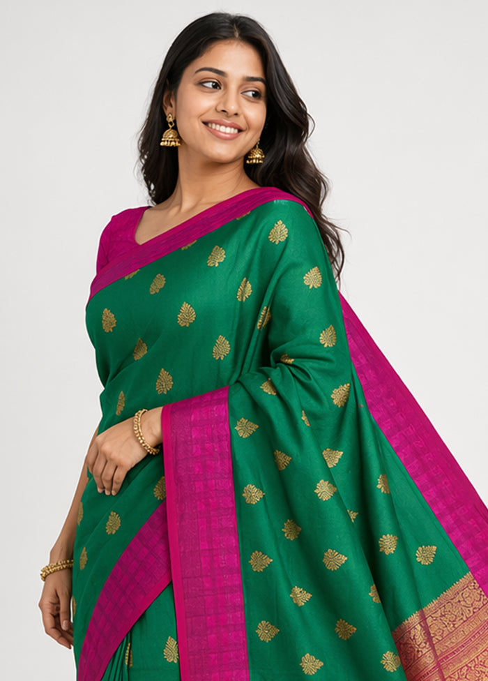 Green Gadwal Silk Saree Without Blouse Piece