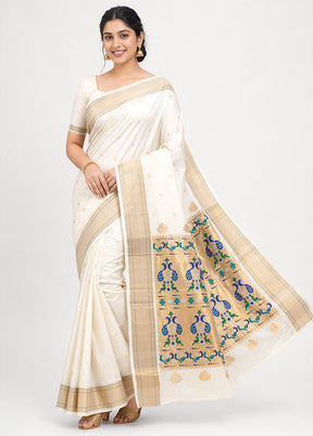 White Handloom Kanchipuram Pure Silk Saree With Blouse Piece