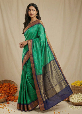 Green Handloom Kanjivaram Pure Silk Saree With Blouse Piece