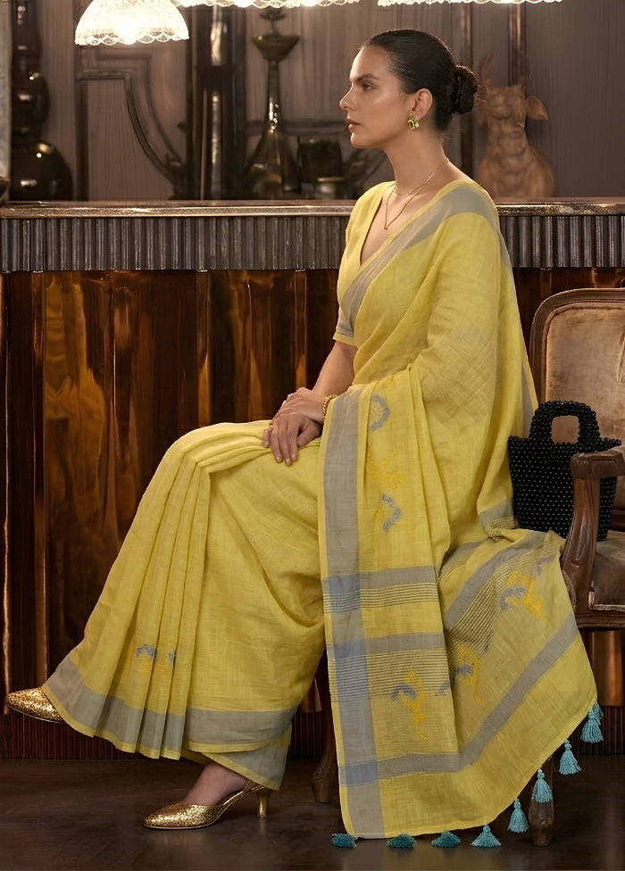 Yellow Matka Silk Saree With Blouse Piece