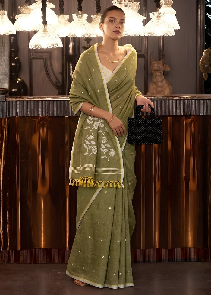 Green Matka Silk Saree With Blouse Piece