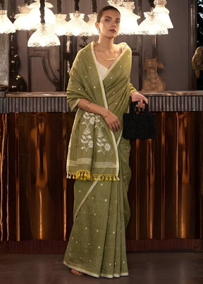 Green Matka Silk Saree With Blouse Piece