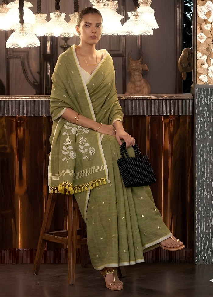 Green Matka Silk Saree With Blouse Piece