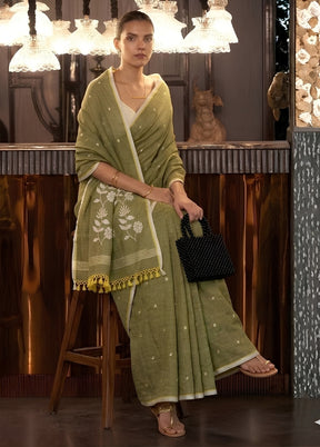 Green Matka Silk Saree With Blouse Piece