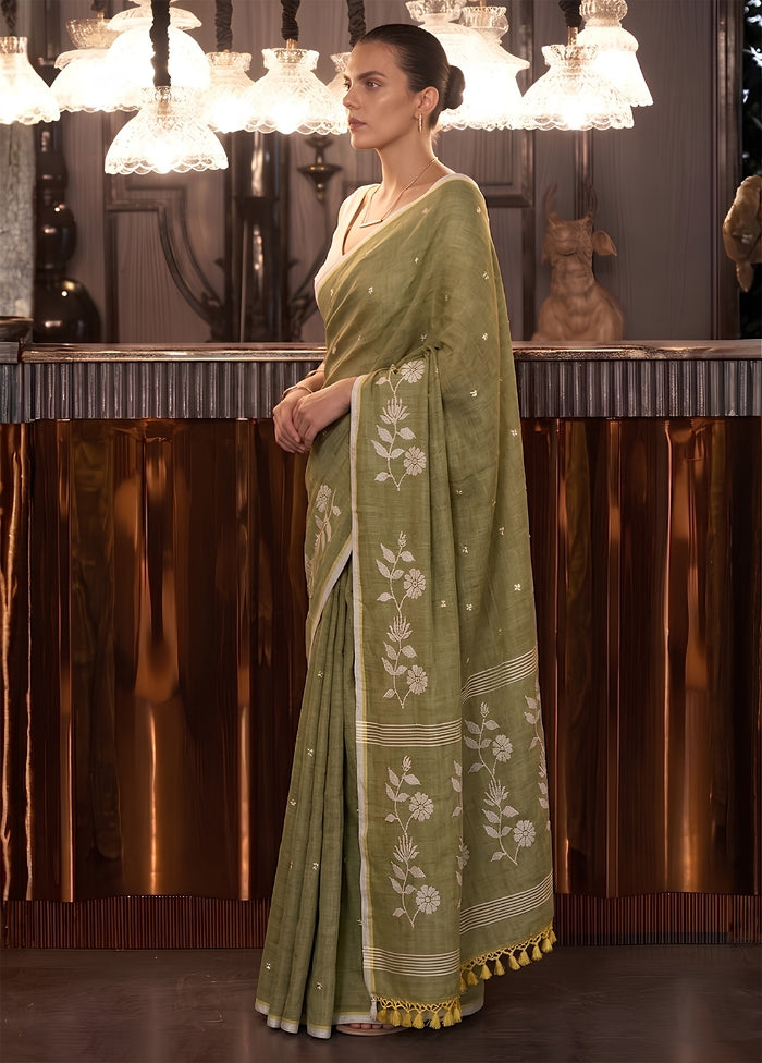 Green Matka Silk Saree With Blouse Piece