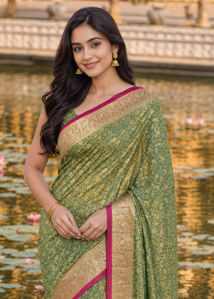 Green Tanchoi Silk Saree With Blouse Piece