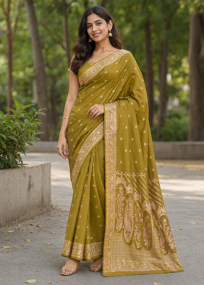 Green Handloom Banarasi Pure Silk Saree With Blouse Piece