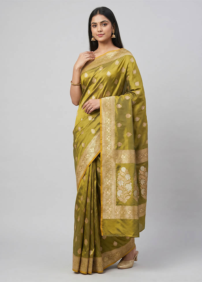 Green Handloom Banarasi Pure Silk Saree With Blouse Piece