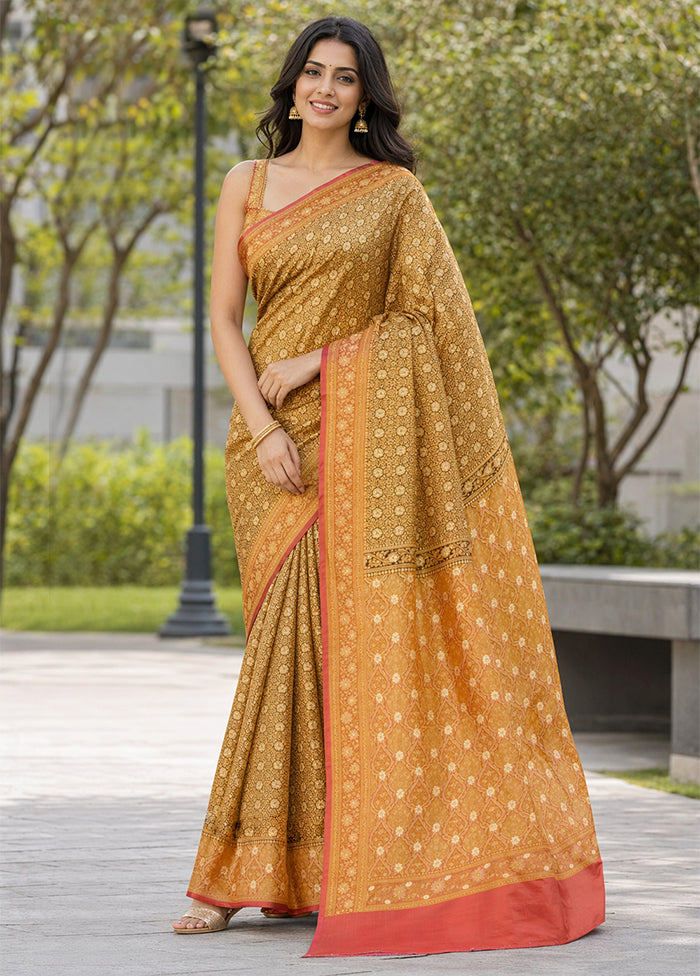 Blue Tanchoi Silk Saree With Blouse Piece