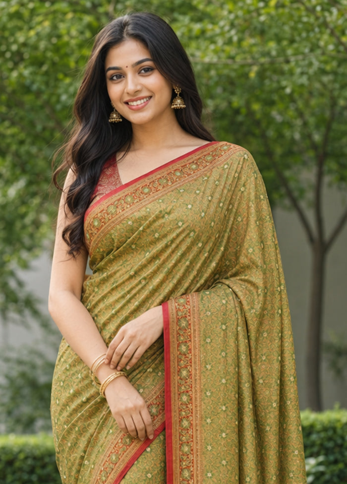 Cream Tanchoi Silk Saree With Blouse Piece
