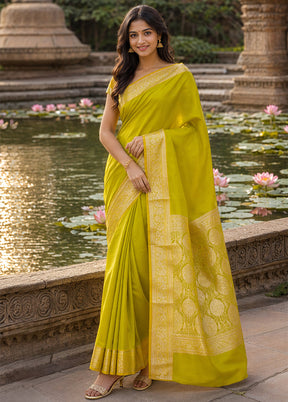 Green Banarasi Silk Saree With Blouse Piece