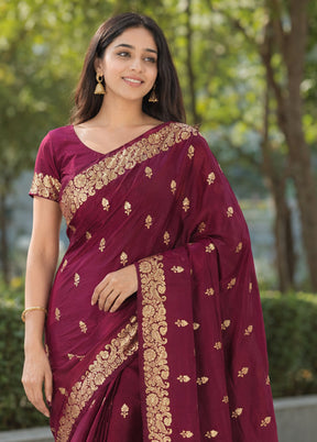 Purple Banarasi Silk Saree With Blouse Piece