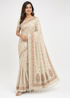 Cream Tussar Silk Saree With Blouse Piece