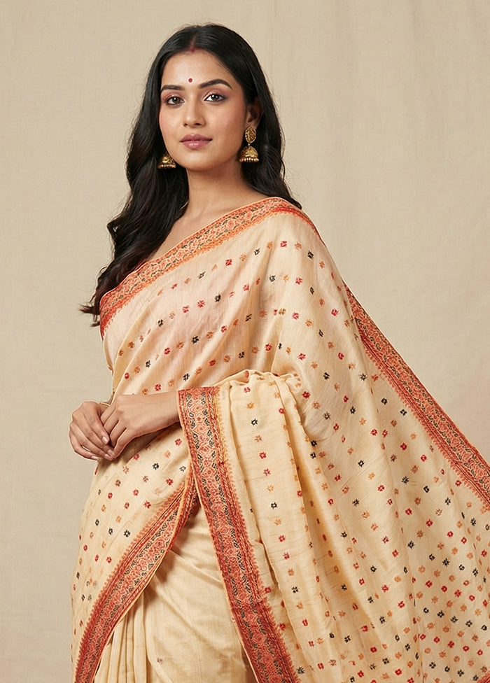 Cream Assam Silk Saree With Blouse Piece