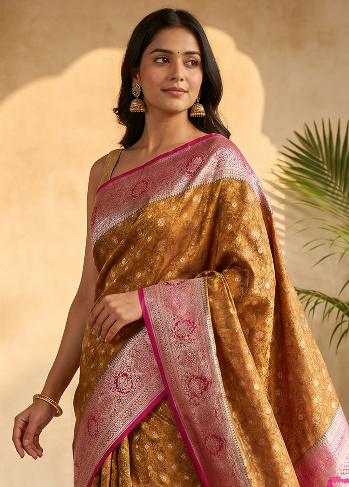 Pink Tanchoi Silk Saree With Blouse Piece